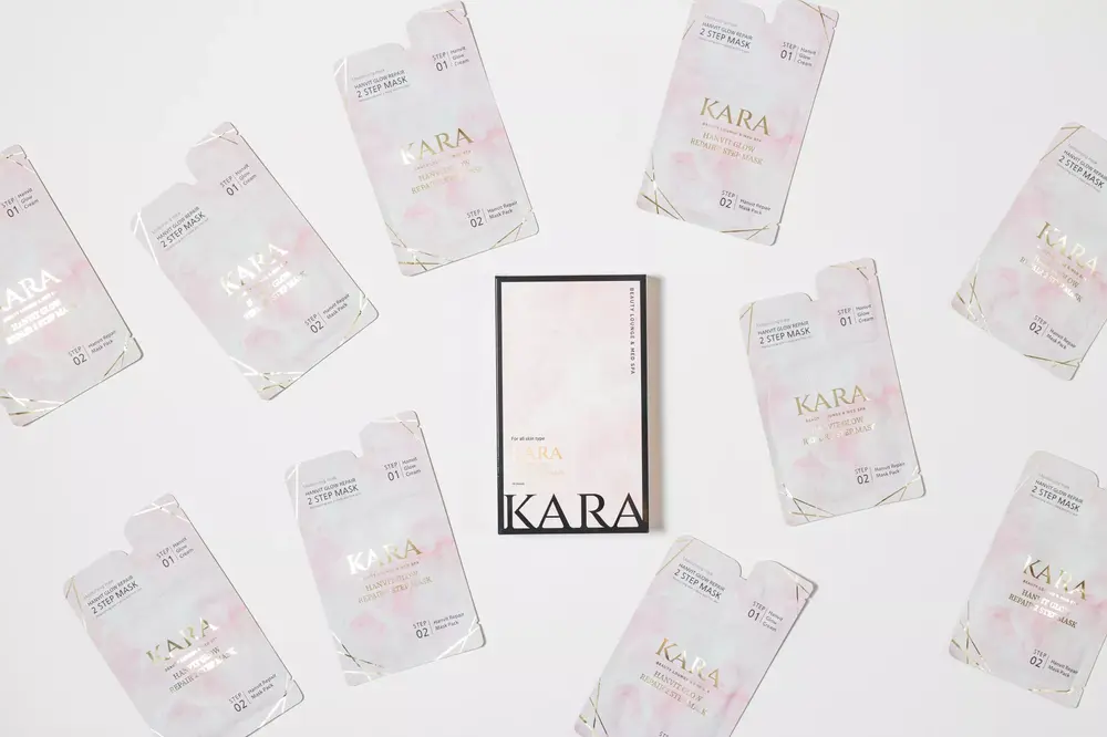 KARA Hanvit Glow Mask packets flat lay with box